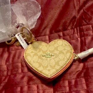 Coach Beige Heart Coin Purse with Gold Accents NWT rare C3682